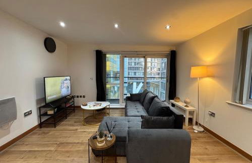 Luxury 2 Bed 2 Bath Canary Wharf Apartment with Balcony - Foto 2