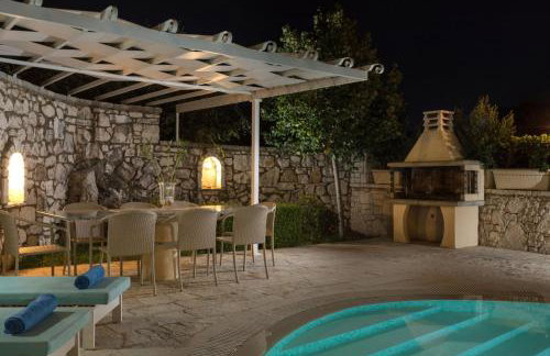 Kassiopi View Villas-Corfu-Villa Eleni,4 bedrooms,large private pool,prime location - Photo 8