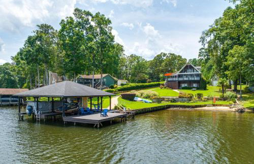 Luxe Lake Sinclair Living Private Dock and Beach! - Foto 33