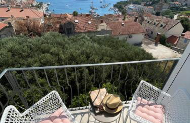 Apartments old town Hvar sea view - Photo 1