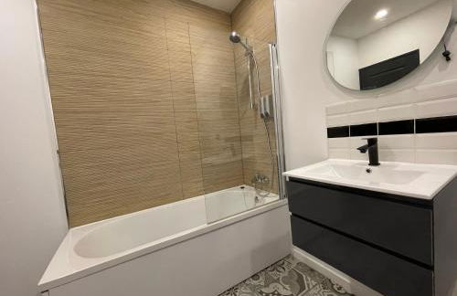 L'Elégant T2 - Calme et Spacieux - Foto 13