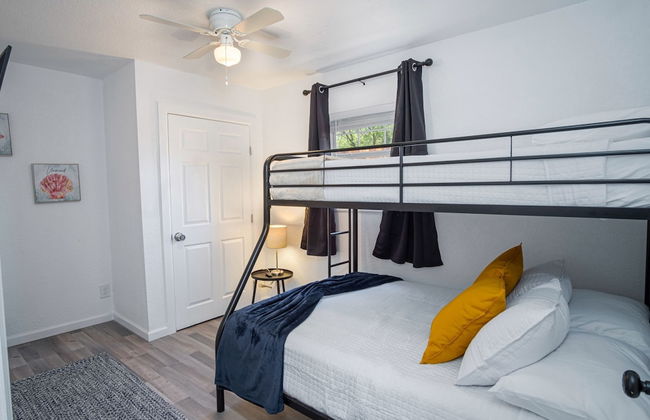 Charming 4br/2ba Only 5 Mins Downtown & Riverwalk - Photo 4