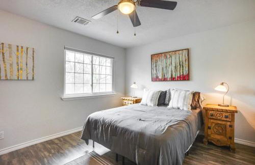 Backyard, Deck and Fire Pit Conroe Getaway - Foto 21