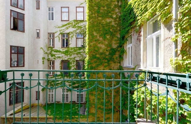 Vienna Residence Colossal Apartment With Balcony and Space for 8 Guests - Foto 21