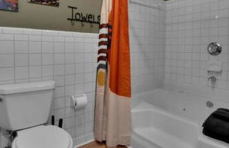 Cozy Retreat near Paris Mtn State Park Sleeps 12 - Foto 50