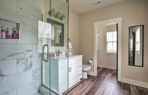 Scenic Mtn Retreat with Wooded Backyard and Fire Pit! - Foto 13