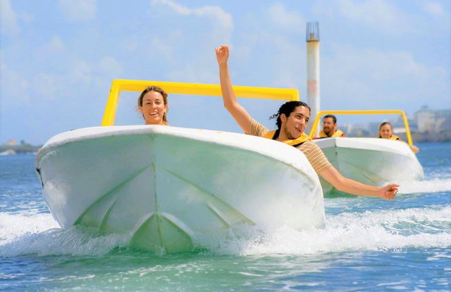 Snorkeling Experience in Cancún with Speedboat (Couple) - Photo 3