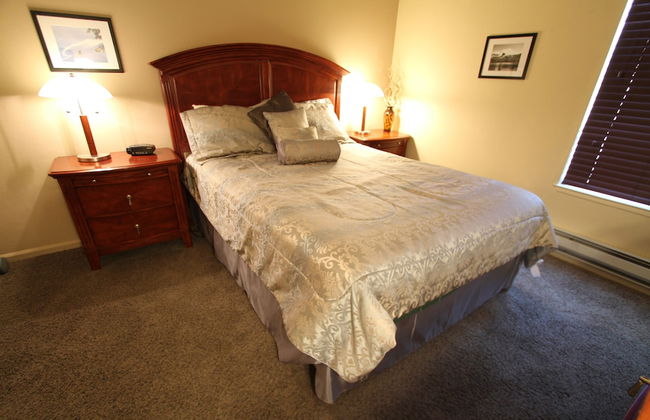 The Summit Condominiums - Foto 2