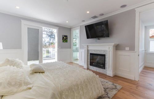 Beautiful 2 Story Right by the Water, Ocean View - Foto 26