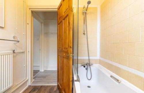 Rustic Haven with Driveway Kenilworth - Foto 4