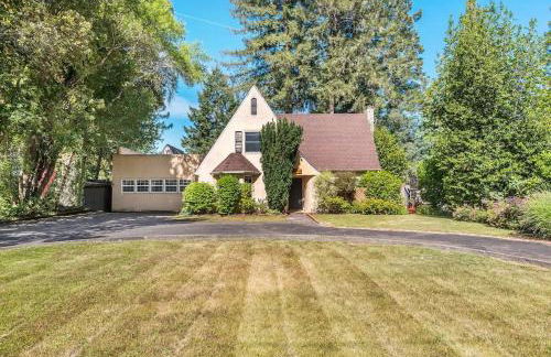 Lovely Tudor Home With Pool & Spa Near Russian River - Foto 37