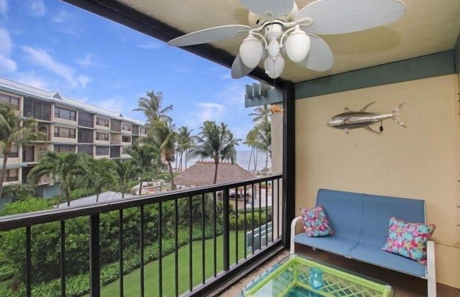 Gorgeous 2 bedroom condo with panoramic views of the Atlantic Ocean. 2 Condo by RedAwning - Photo 46