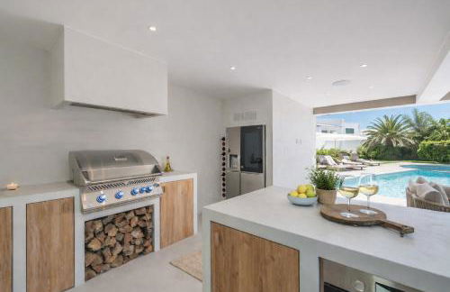 Luxury Sea Views Smart Villa Luz Bliss, 2 Stunning Sea Views, Infinity Pool, Sauna, Gym, Home Cinema, Full Smart Home Technology and Full Privacy - Foto 29