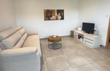 Le jardin Désiris - Logement indépendant avec jardin et parking privé - Foto 3