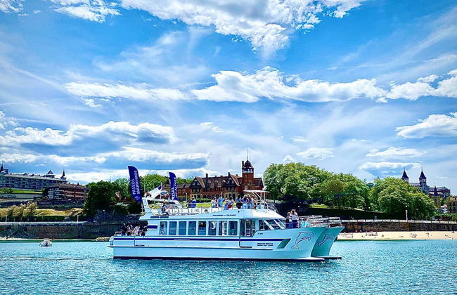 San Sebastian Coast Catamaran Trip - Foto 9