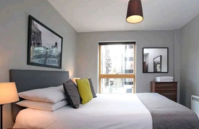 Exquisite, Cosy 2-bed Apartment in Salford - Foto 3