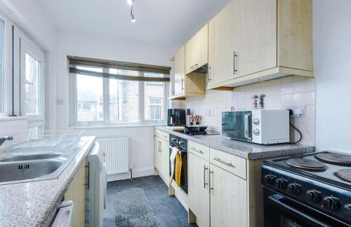 Charming 2 Bed House, Sleeps 6, Free parking, Contractors welcome - Foto 27