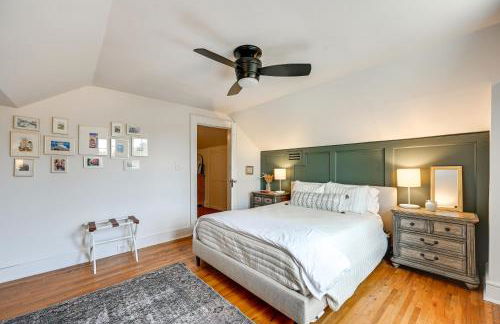 Main Street Elkin Retreat Home with Backyard Oasis - Foto 22