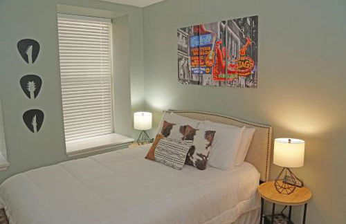 Historic Honky Tonk Hideaway - Foto 13