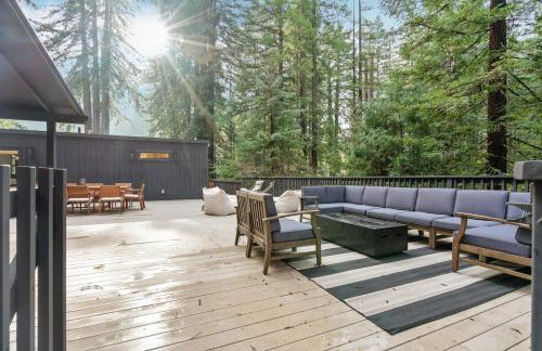 Relaxing Home Among The Redwoods - Dog-Friendly - Photo 6