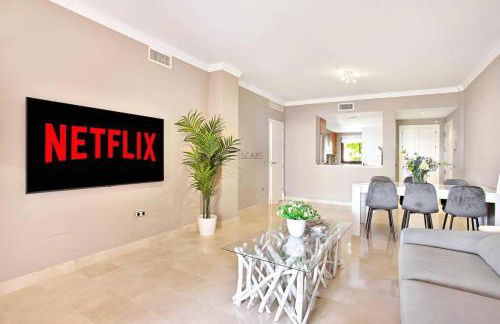 Estrella de Mar zeezicht en uitkijk op Gibraltar 40m2 terras incl zwembad Las Garzas Manilva - Photo 35