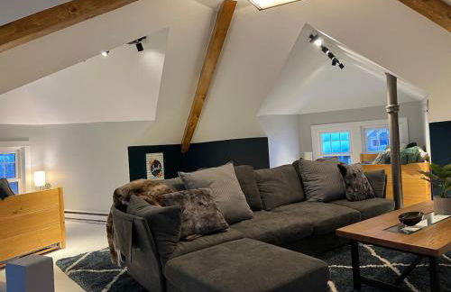 CRAFTSMAN UPSTAIRS with impressive attic! - Foto 12