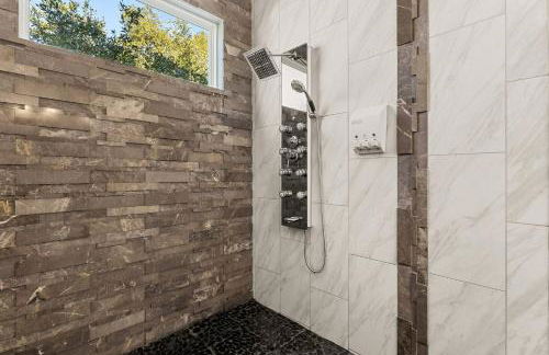 SoCo Cowgirl: Pool, Putt, Karaoke, Spa, 2mi to DT - Foto 62