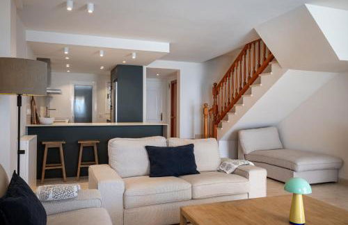 AT148 Frente la playa, jardín privado, vistas mar - Foto 4