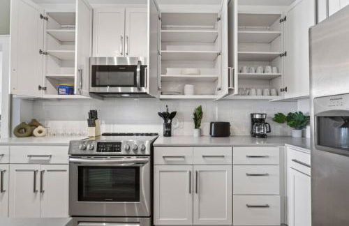 Queen City Breeze - Parking, Pool, Walkable - Foto 14