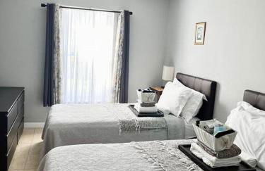 Debbie's 3-Bedroom Apartment in a duplex - Foto 42