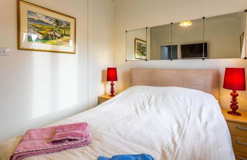 Beach Front Flat, Brodick - Photo 22