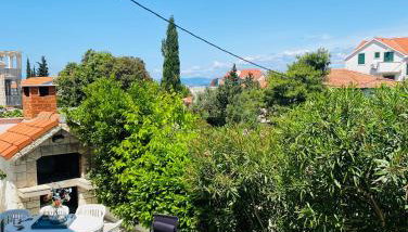 Karina Apartments - Foto 3, Garden, Garden view