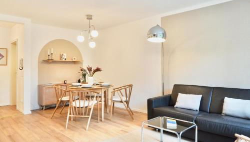 Snug Stays 2 - Design Studio am See mit Terrasse, Garten, 40m vom See - Foto 3