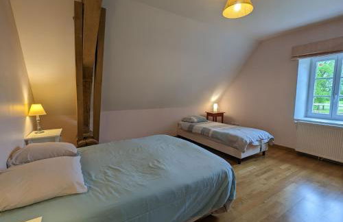 Maison de charme avec piscine couverte, vélos, barque et coin pêche, proche Châteauroux et George Sand - FR-1-591-168 - Foto 15