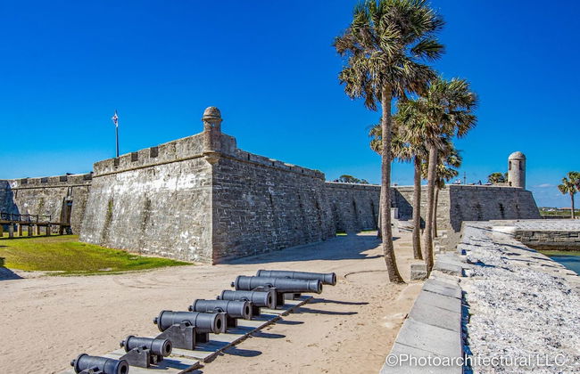 Pillars' Castle - Photo 43