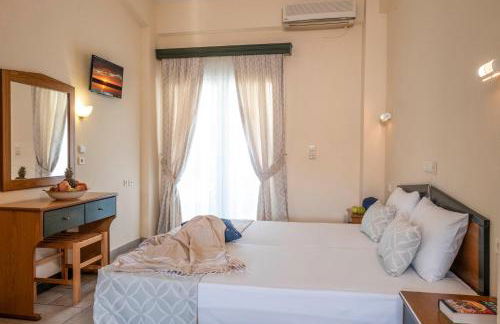 Aristides Hotel - Photo 16