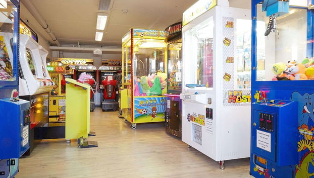 4 Person Holiday Home on a Holiday Park in Glesborg - Foto 5, Sala de juegos