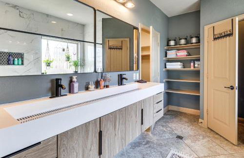 Pool and Hot Tub! Dog-Friendly AwaySis in SE Austin - Foto 14