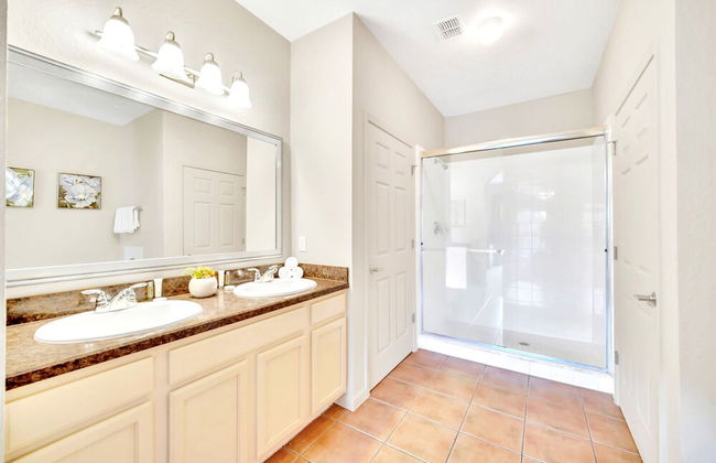 Upstay - Condo w Hot Tub and Pool - Near Disney - Foto 16