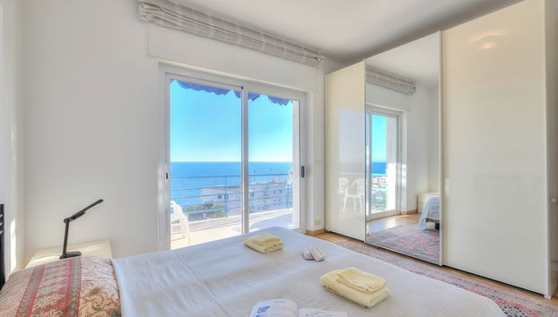 Sofy Ap Sea View & Private Parking - Happy Rentals - Foto 5, Habitación