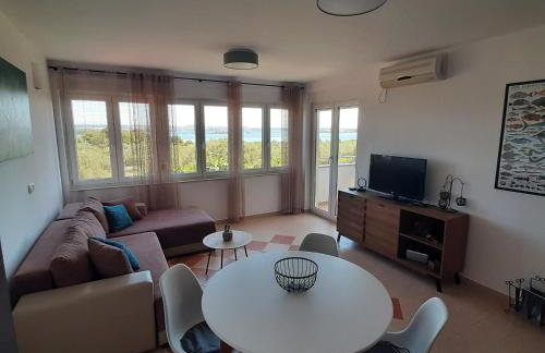 Apartman with sea view KAVALA- Pašman, Kraj - Photo 24