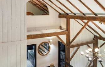 Unique Fully Restored Landmark Barn in Hudson - Foto 24