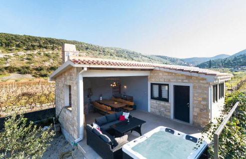 1 Bedroom Beautiful Home In Dol Postira - Foto 1