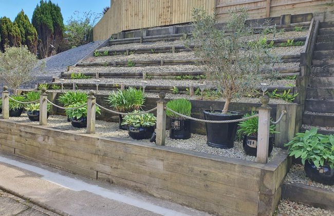 The Mumbles - Bungalow - 2 Bedrooms - Pet Friendly - Photo 11