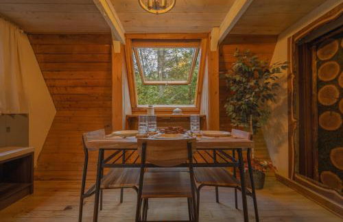 Enchanting River- Water Front A-Frame Cabin - Foto 36