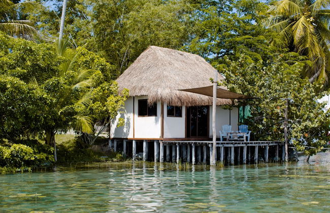 Lagoon Front Suite with Bikes & Kayaks - Foto 1