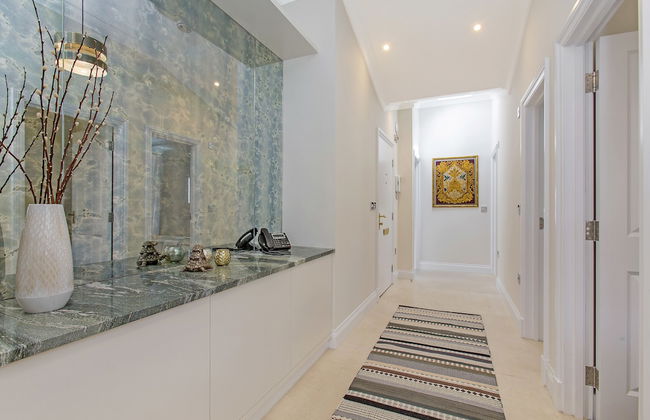 Chesham Court - Photo 12