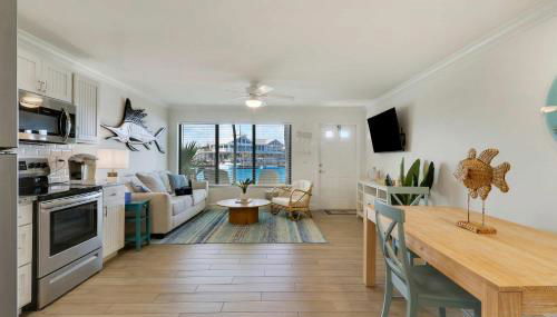 Sailfish Suites 4- Waterfront Pet friendly - Photo 5