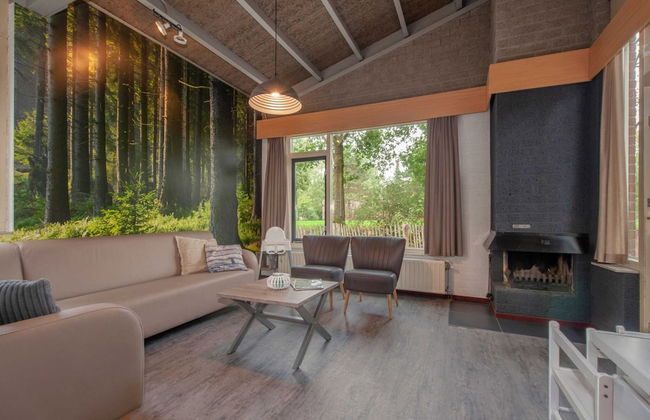 Restyled Bungalow with Dishwasher near Nature Reserve - Photo 4