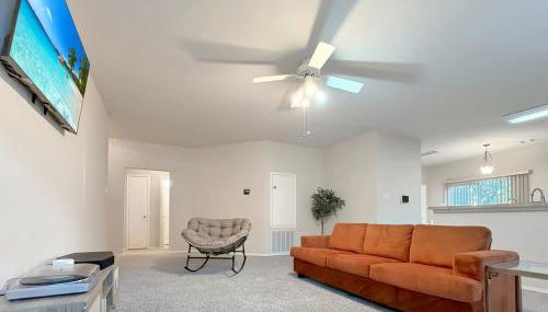 3BR Home in Home - Near Bush Airport & Houston - Foto 4